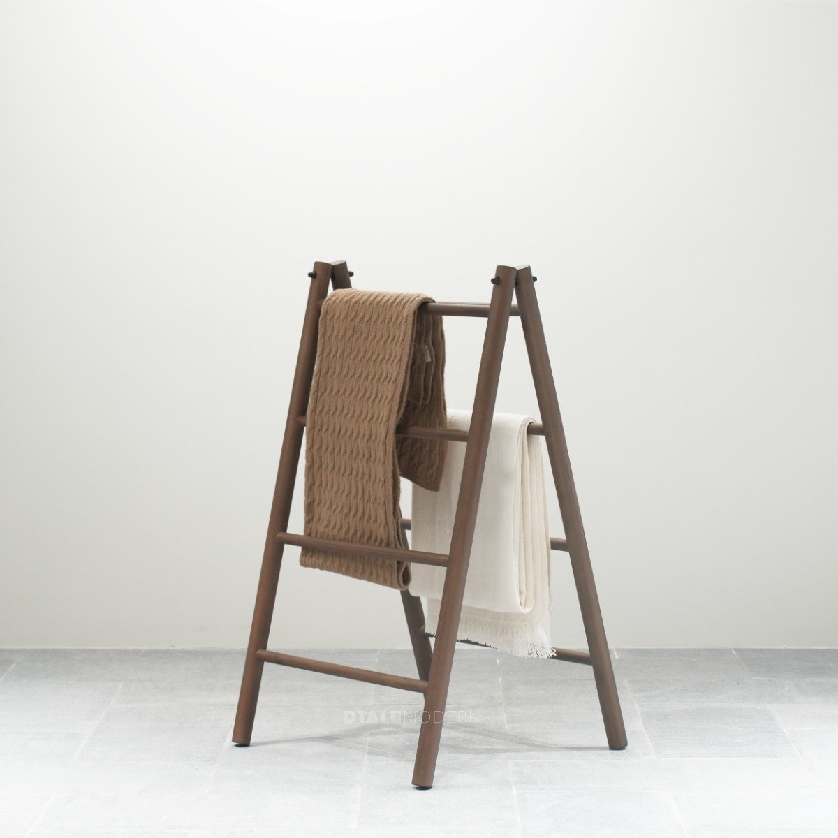 Dtale Modern the-best-places-to-buy-antiques-and-vintage-homeware-online