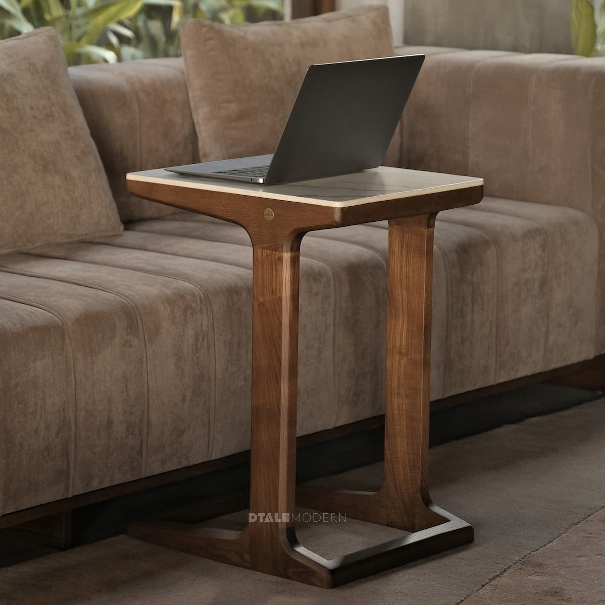 C sales table stand