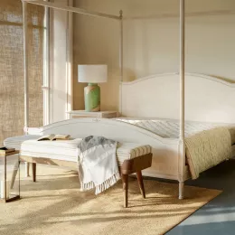 Lorraine Poster Bed