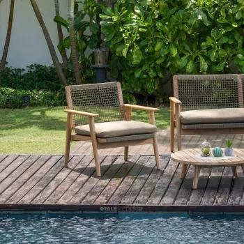 Davyn Outdoor Lounge Chair
