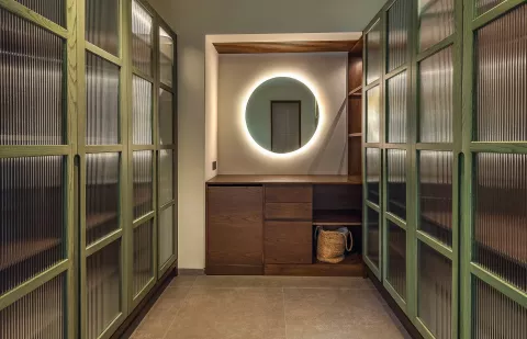 Walk-in Wardrobe